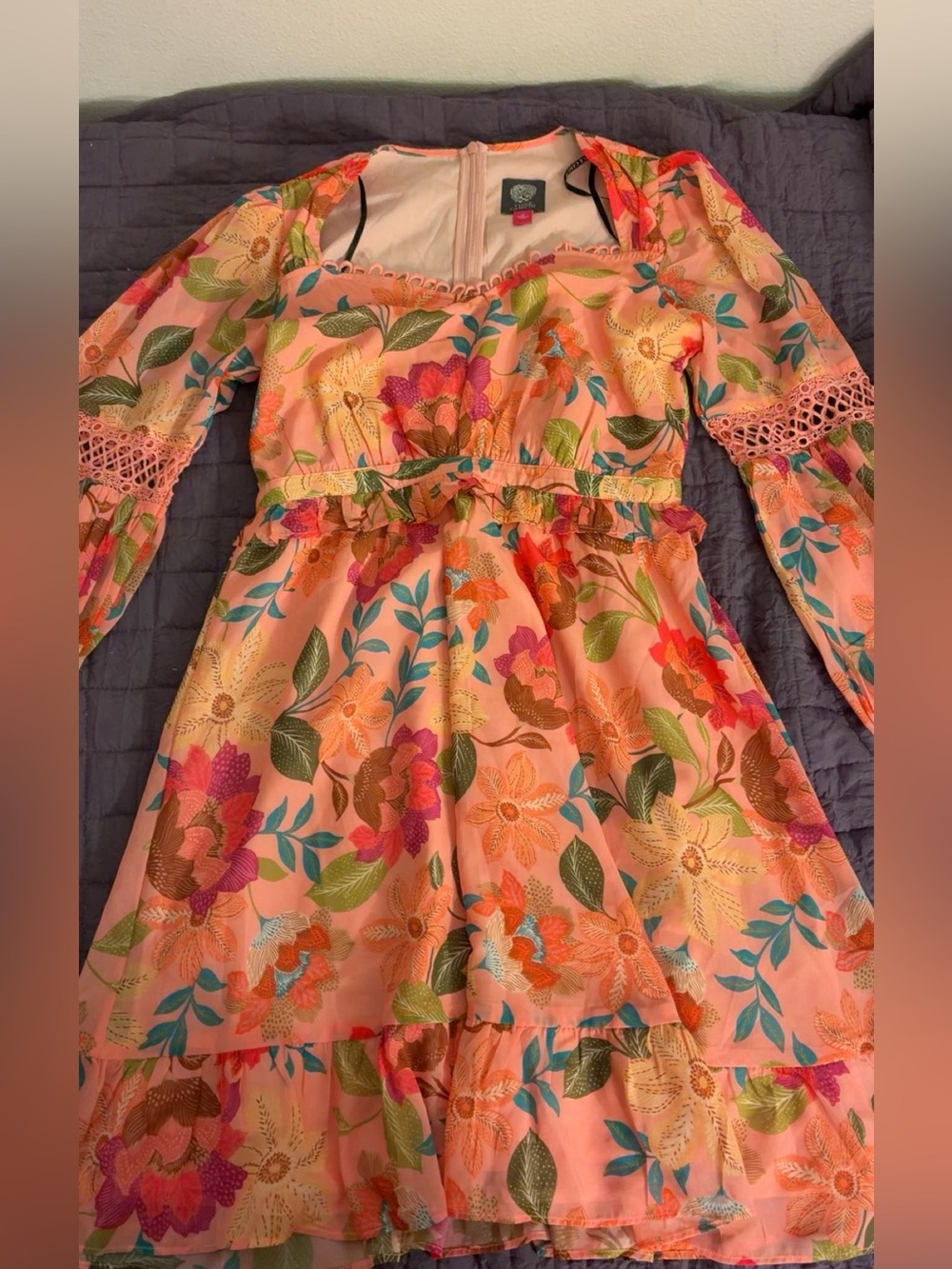 Vince Camuto Peach Floral Long Sleeve Girls Dress never worn!!